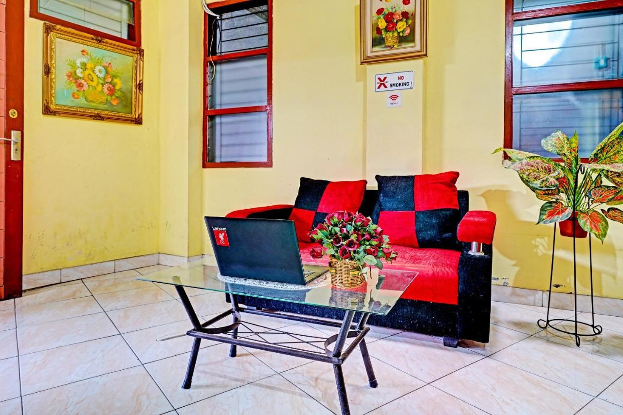Spot On 91482 Sentosa Home Bandung Ngoại thất bức ảnh
